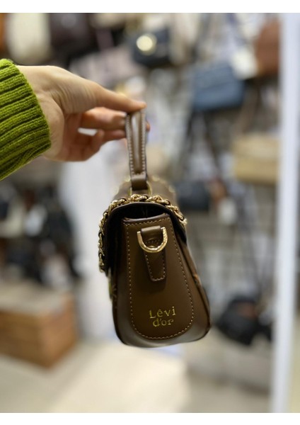 Camel Dikdörtgen Metal Kilit Omuz Çantası 930428 modelleri