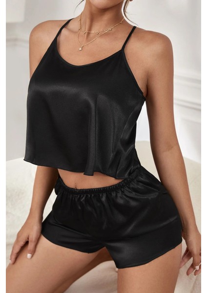 Kadın Siyah Asimetrik Sırt Dekolte Detaylı Şık Şortlu Gecelik Takım modelleri