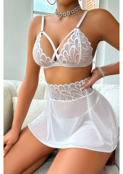 Kadın Beyaz Göğsü ve Beli Dantel Detaylı Etekli Takım indirimleri