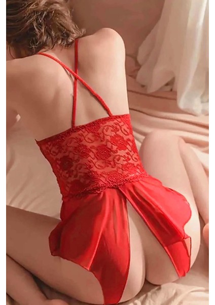 Kadın Kırmızı Özel Bölgesi Açık Dantelli Gecelik fiyatları
