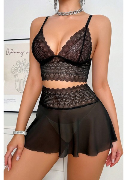 Kadın Siyah Dantel ve Tül Detaylı Etekli Şık Gecelik Takımı