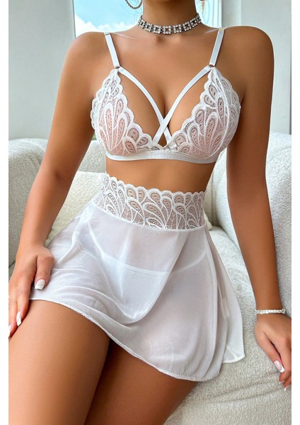 Kadın Beyaz Göğsü ve Beli Dantel Detaylı Etekli Takım modelleri