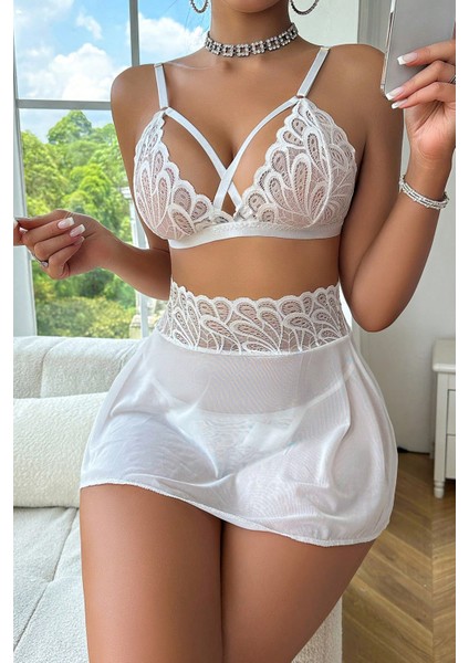 Kadın Beyaz Göğsü ve Beli Dantel Detaylı Etekli Takım fırsatları