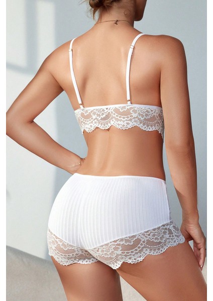 Kadın Beyaz Kaşkorse ve Dantel Detaylı Şortlu Gecelik Takım fiyatları