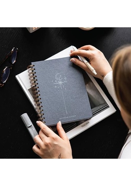 2026 Spiralli A5 Haftalık Ajanda – Kir ve Suya Dayanıklı Sert Kapak - Füme modelleri