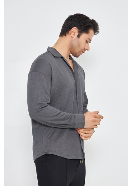 Erkek Yarım Oversize Uzun Kol Apaçi Yaka Ütü Gerektirmeyen Crep Desen Gömlek