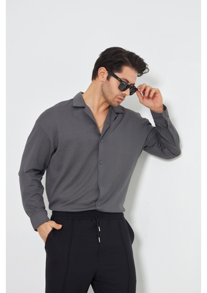Erkek Yarım Oversize Uzun Kol Apaçi Yaka Ütü Gerektirmeyen Crep Desen Gömlek modelleri