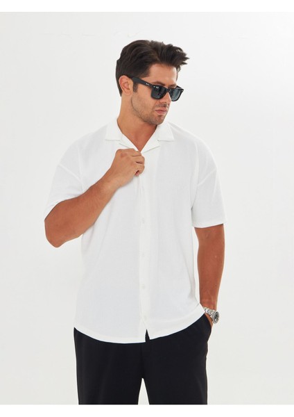 Erkek Kısa Kol Oversize Apaş Yaka Burgu Desen Rahat Gömlek fırsatları