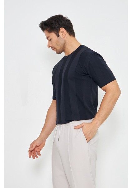 Erkek Kısa Kollu Bisiklet Yaka Düz Kabartma Desen Yaza Uygun ve Günlük Kullanıma Şık Rahat Triko indirimleri