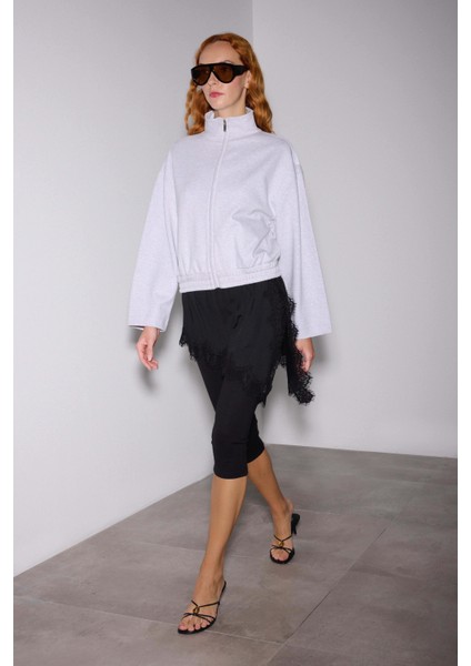 Dantelli Yan Yırtmaçlı Asimetrik Mini Jarse Etek