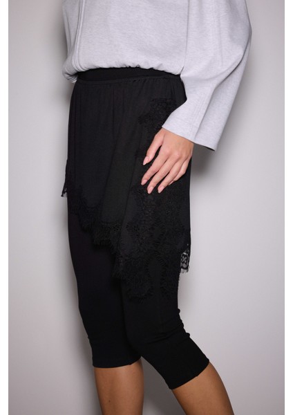 Dantelli Yan Yırtmaçlı Asimetrik Mini Jarse Etek modelleri