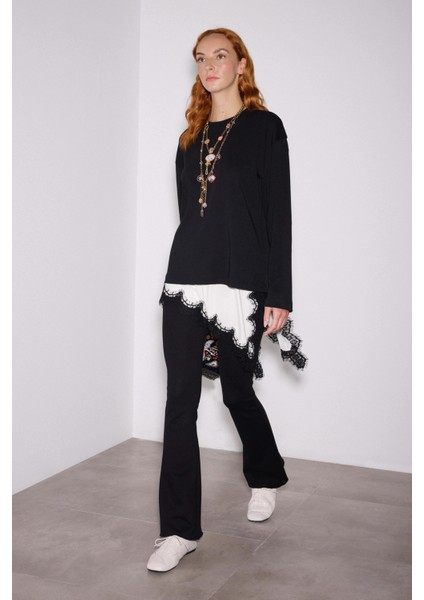 Dantelli Yan Yırtmaçlı Asimetrik Mini Jarse Etek