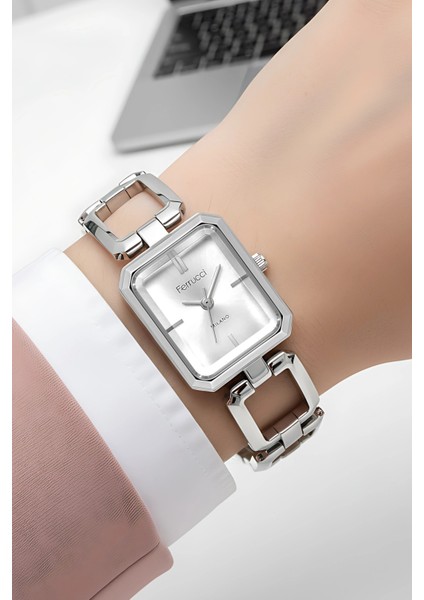 Bileklik Model Kordon Çelik Kasa Kadın Kol Saati, Bileklik Hediye Gümüş Renk ZMFER208