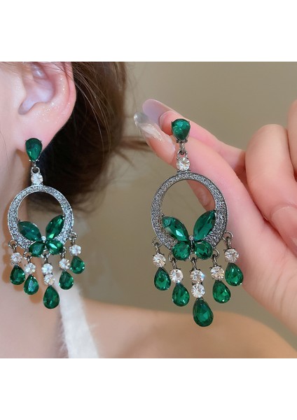 Gümüş Iğne Zümrüt Elmas Yaprak Püskül Küpe Hafif Lüks Kıdemli Küpe Duygusu Avrupa ve Amerika Birleşik Devletleri'nde Kadın Küpeleri Küpe Tasarımı Niş (Yurt Dışından) fırsatları