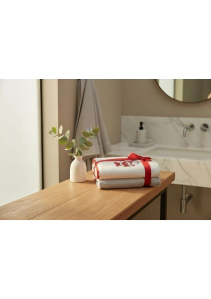 2'li Yıl Başı Desenli Havlu 100% Pamuklu 50×70 cm Hediyelik fiyatları