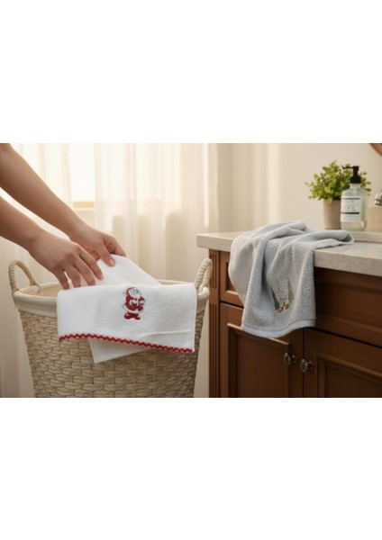 2'li Yıl Başı Desenli Havlu 100% Pamuklu 50×70 cm Hediyelik