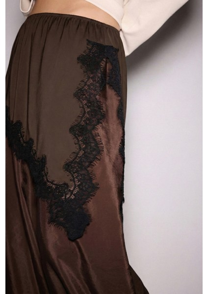 Dantelli Yan Yırtmaçlı Asimetrik Mini Jarse Etek modelleri