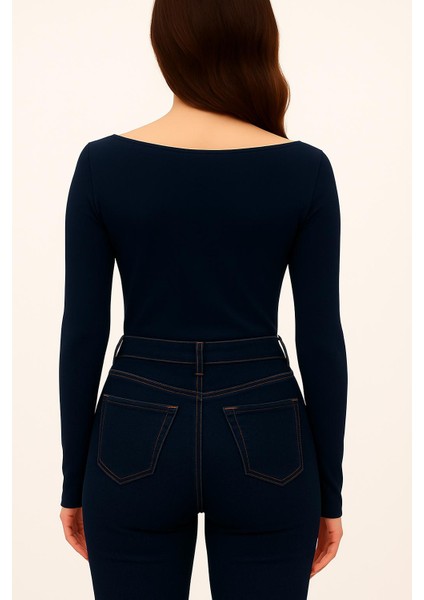 Yumuşak Dokulu Pamuk Dokuma Uzun Kol Prenses Kayık Yaka Parmak Geçmeli Body Modal T-Shirt fiyatları