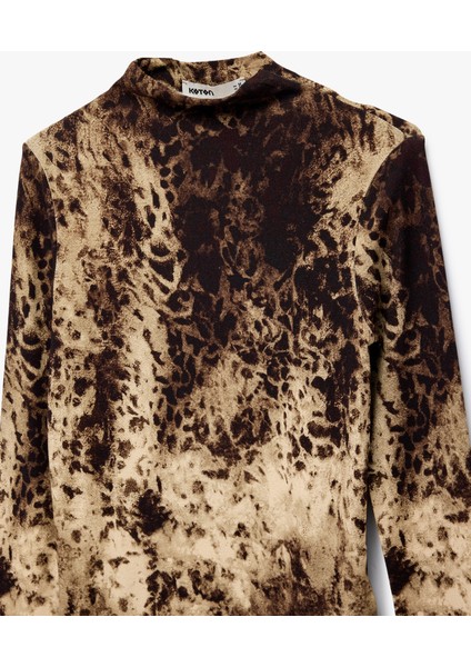 x Şahika Ercümen - Slim Fit Uzun Kollu Dik Yaka Leopar Desenli Tişört modelleri