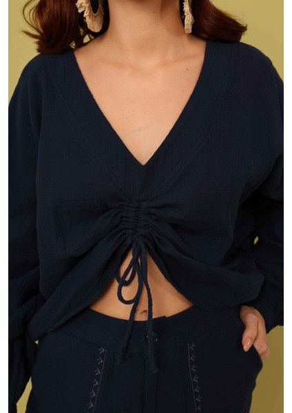 Önü Büzgülü Bluz Lacivert fiyatları