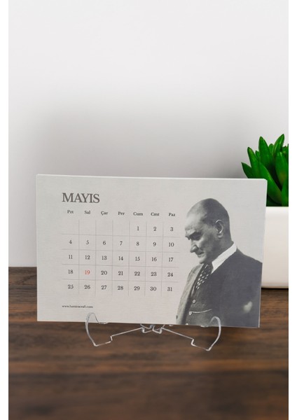 2026 Yılı Nostaljik Atatürk Temalı Standlı Masa Üstü Takvimi - Öğretmen - Yılbaşı Hediyesi modelleri