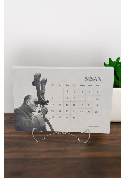 2026 Yılı Nostaljik Atatürk Temalı Standlı Masa Üstü Takvimi - Öğretmen - Yılbaşı Hediyesi