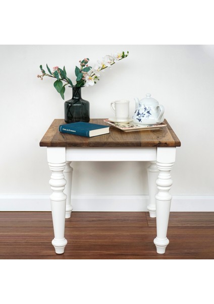 Koltuk Yanı Beyaz Ayaklı Ceviz Sehpa - Oturma Odası Dekorasyonu