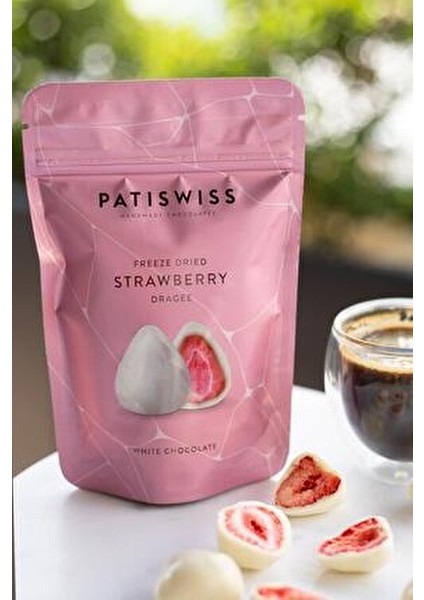 Beyaz Çikolatalı Çilek Draje 80g %88 Beyaz Çikolata ile Tatlandırılmış Lezzetli Atıştırmalık