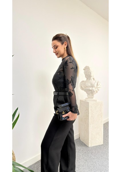 Işleme Detaylı Siyah Transparan Bluz fiyatları