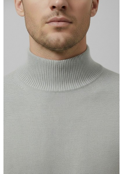 Erkek Slim Kesim Yumuşak Dokulu Tüylenmeyen Yarım Balıkçı Yaka Triko Kazak