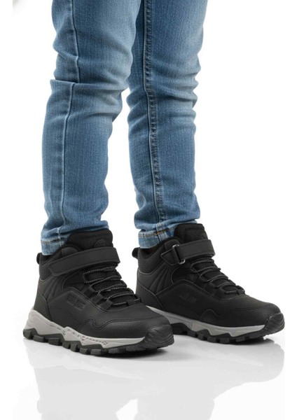 Siyah Gri Cırtlı Erkek Çocuk Outdoor Bot