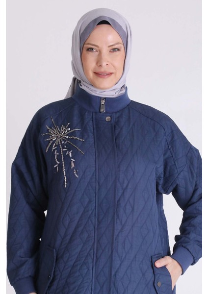 Büyük Beden Kapitone ve Işlemeli Tesettür Kap modelleri