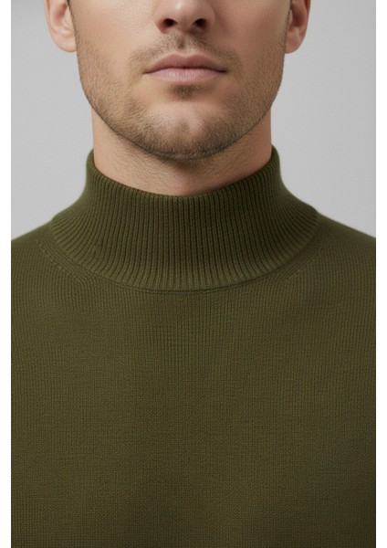 Erkek Slim Kesim Yumuşak Dokulu Tüylenmeyen Yarım Balıkçı Yaka Triko Kazak