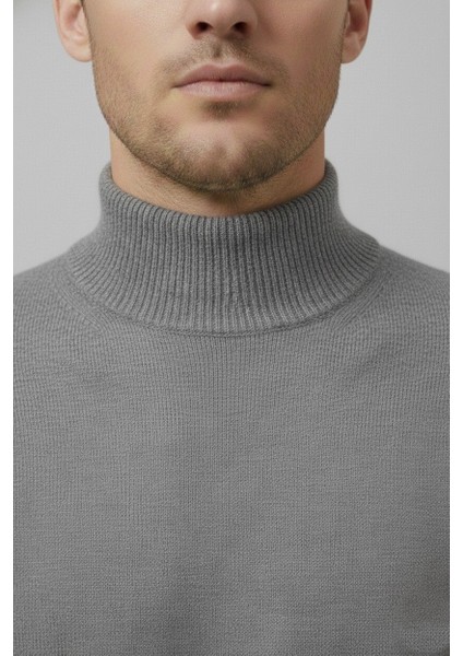 Erkek Slim Kesim Yumuşak Dokulu Tüylenmeyen Yarım Balıkçı Yaka Triko Kazak