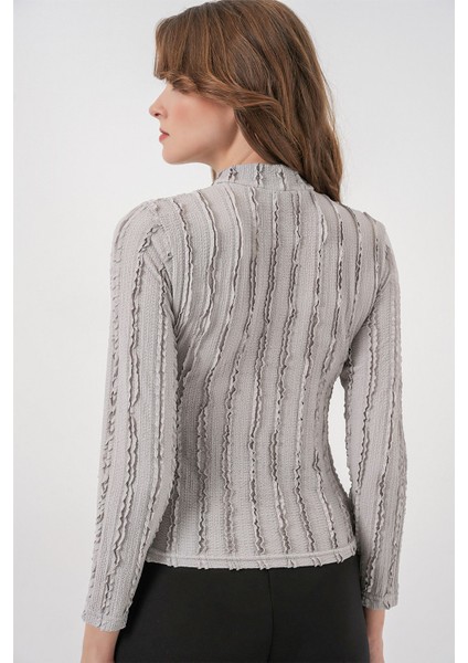 Kadın Bdart Dokulu Slim Fit Dik Yaka Bluz Gri