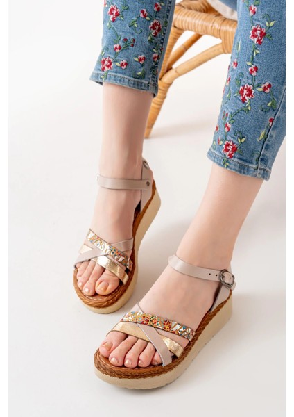 730-015 Bej Garni Ortopedik Hakiki Deri Dolgu Kadın Sandalet fiyatları