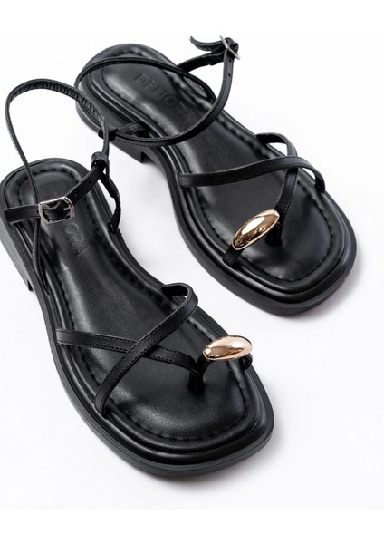 S-101 Siyah Parmak Arası Taş Detaylı Günlük Kadın Sandalet modelleri