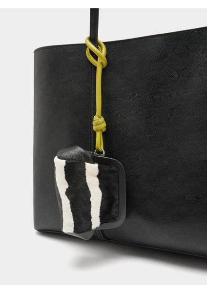 Deri Içerikli Omuz Askılı 13" Laptop Çantası modelleri