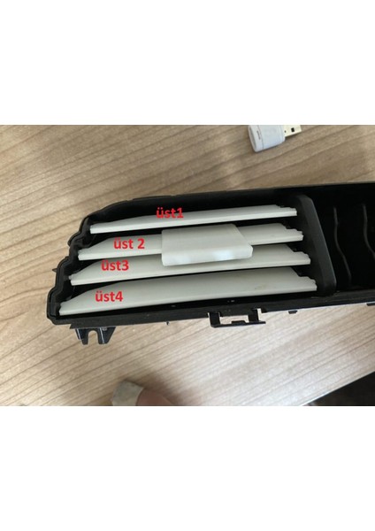 Honda Civic Sport Orta Kalorifer Izgarası Üst 3