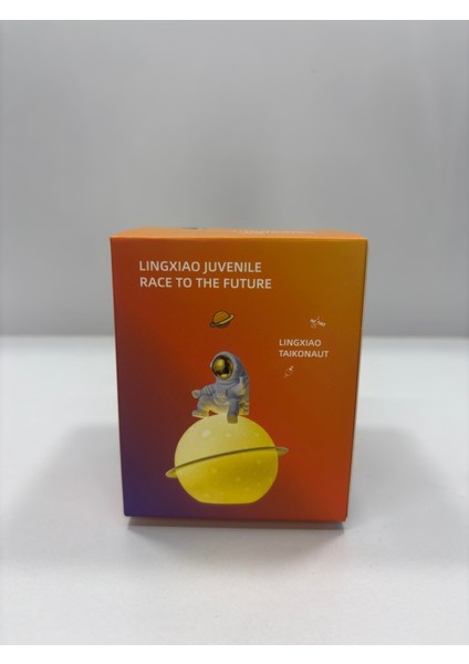 Uzayda Oturan Astronot Işık