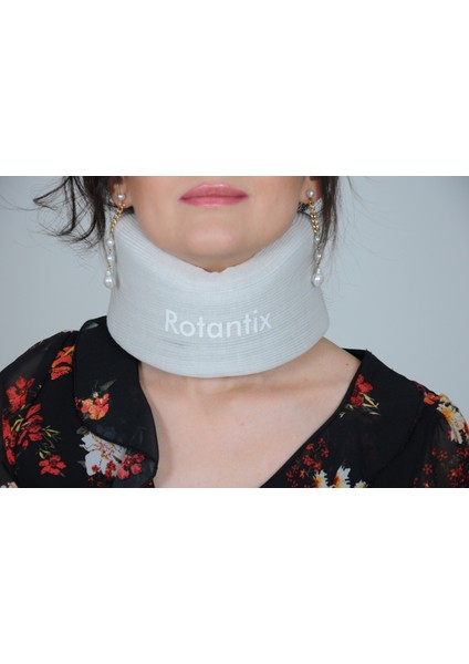 Konforlu Boyun Destek Süngeri, Fıtık ve Düzleşme Rahatlatıcı Uygulama