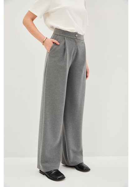 Pileli Düz Kesim Antrasit Örme Pantolon fırsatları