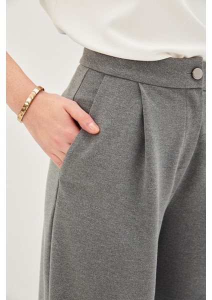 Pileli Düz Kesim Antrasit Örme Pantolon indirimleri