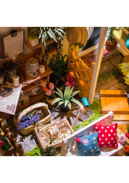 Rolife Miller's Garden - Kendin Yap Minyatür Maket