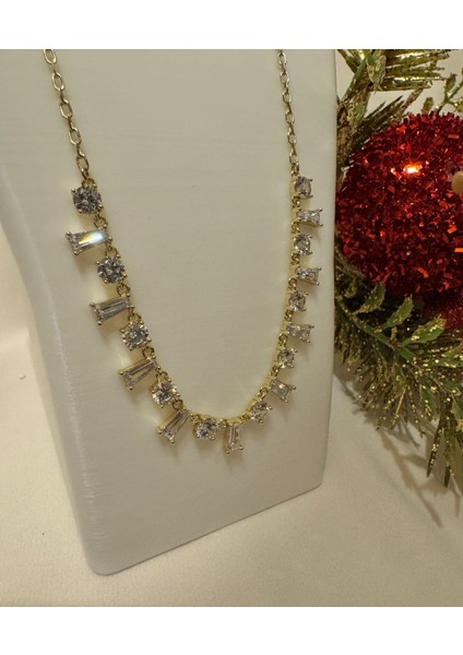 Zirkon Taşlı Kolye indirimleri