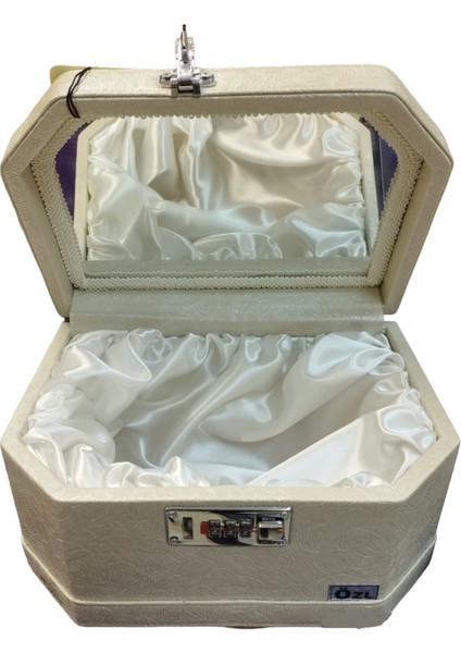 Ekru Deri Saplı Şık Makyaj ve Tıraş Kutusu, Pratik ve Zarif Tasarım fiyatları