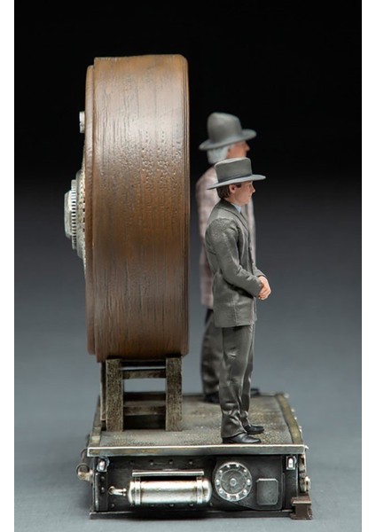 Back To The Future 3: Marty And Doc At The Clock Deluxe Art Scale fiyatları