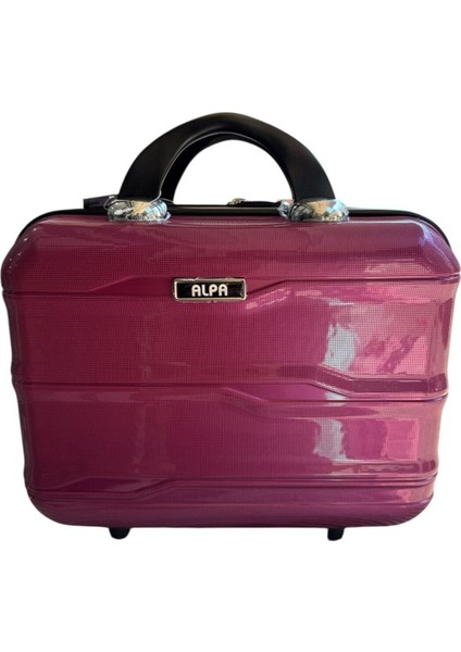 Pembe Silikon Makyaj ve Tıraş Çantası, Şık ve Kullanışlı Seyahat Aksesuarı