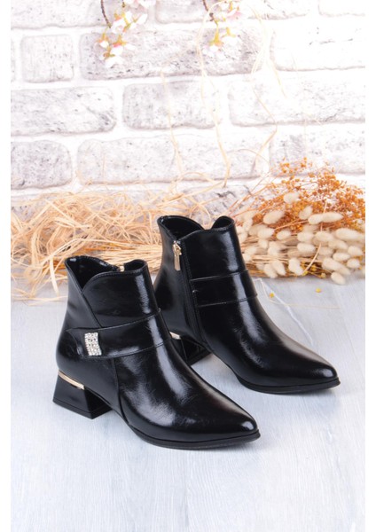 358-701 Toka Detaylı Burnu Sivri 3 cm Kalın Topuk Fermuarlı Kadın Bot indirimleri