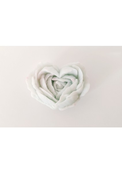 Yasemin Kokulu Kalpli Gül Yapraklı Soya Wax Mum